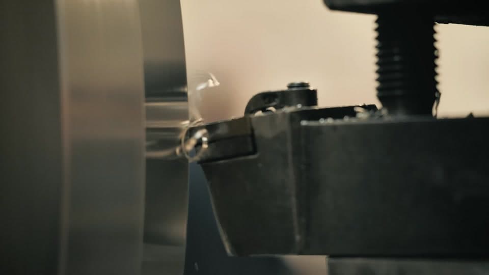Производство — токарный станок CNC